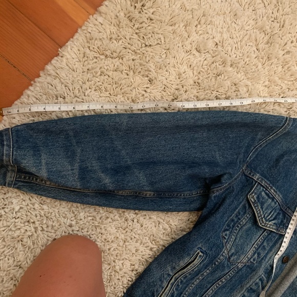 Vintage Levi’s jean jacket - Picture 7 of 7